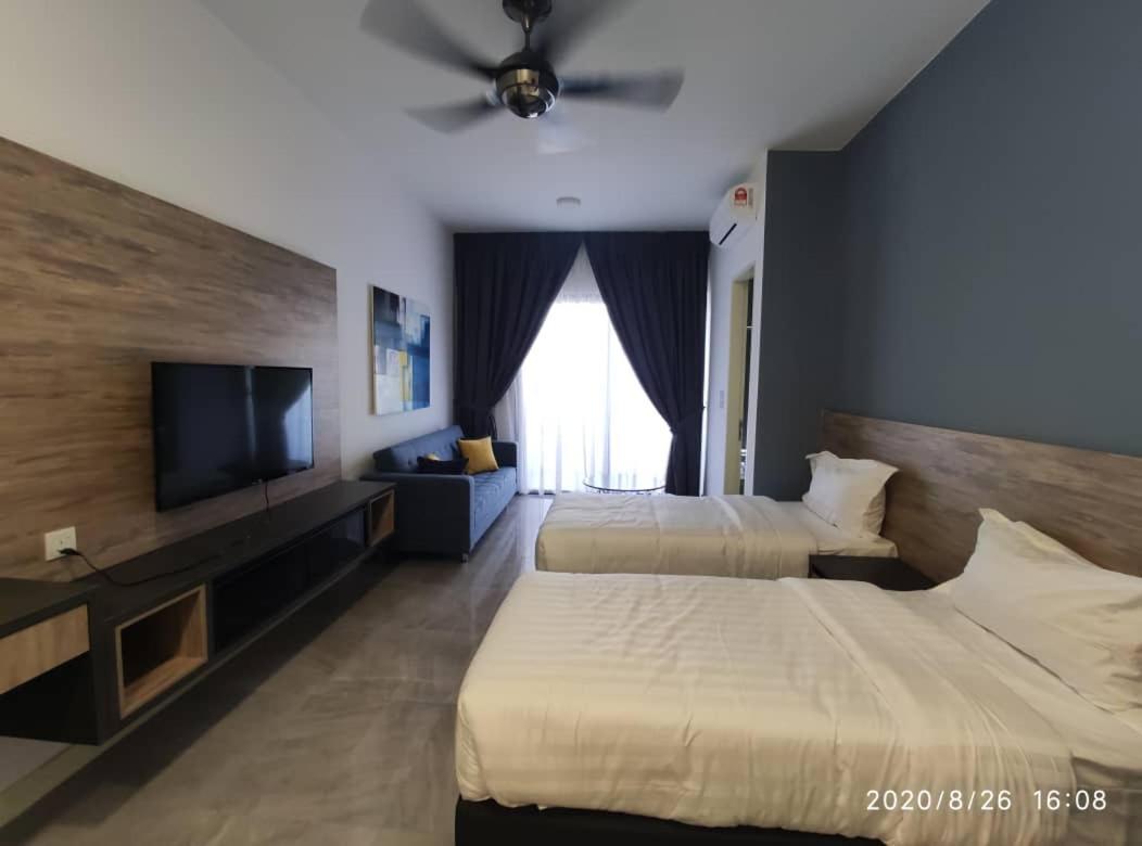 Malacca Homestay Shah Rizki At Imperio With Swimming Pool Muslim Friendly מראה חיצוני תמונה