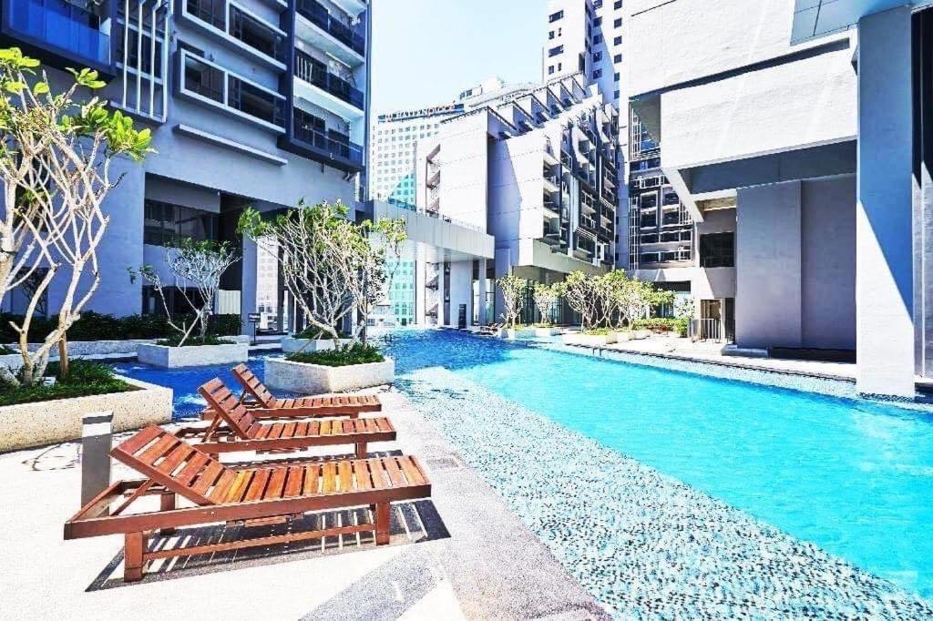 Malacca Homestay Shah Rizki At Imperio With Swimming Pool Muslim Friendly מראה חיצוני תמונה
