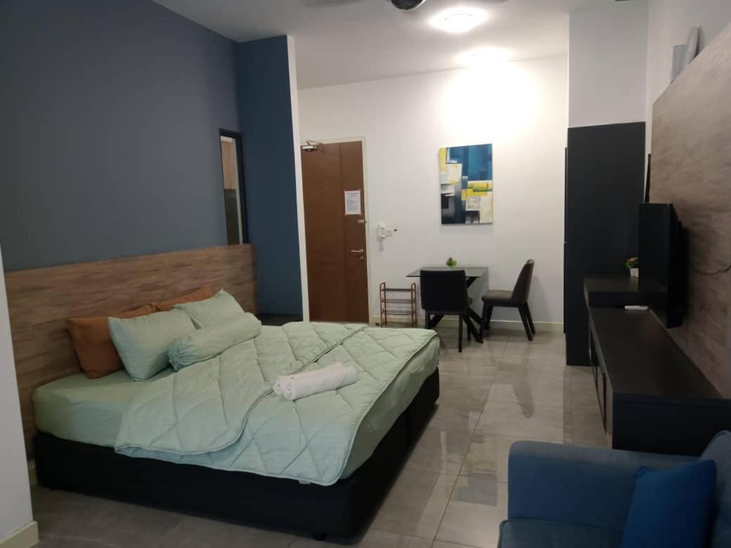 Malacca Homestay Shah Rizki At Imperio With Swimming Pool Muslim Friendly מראה חיצוני תמונה